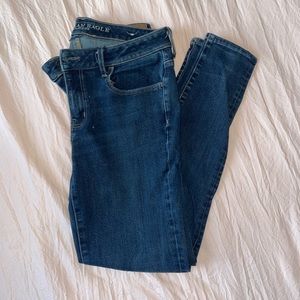 American Eagle blue skinny jeans